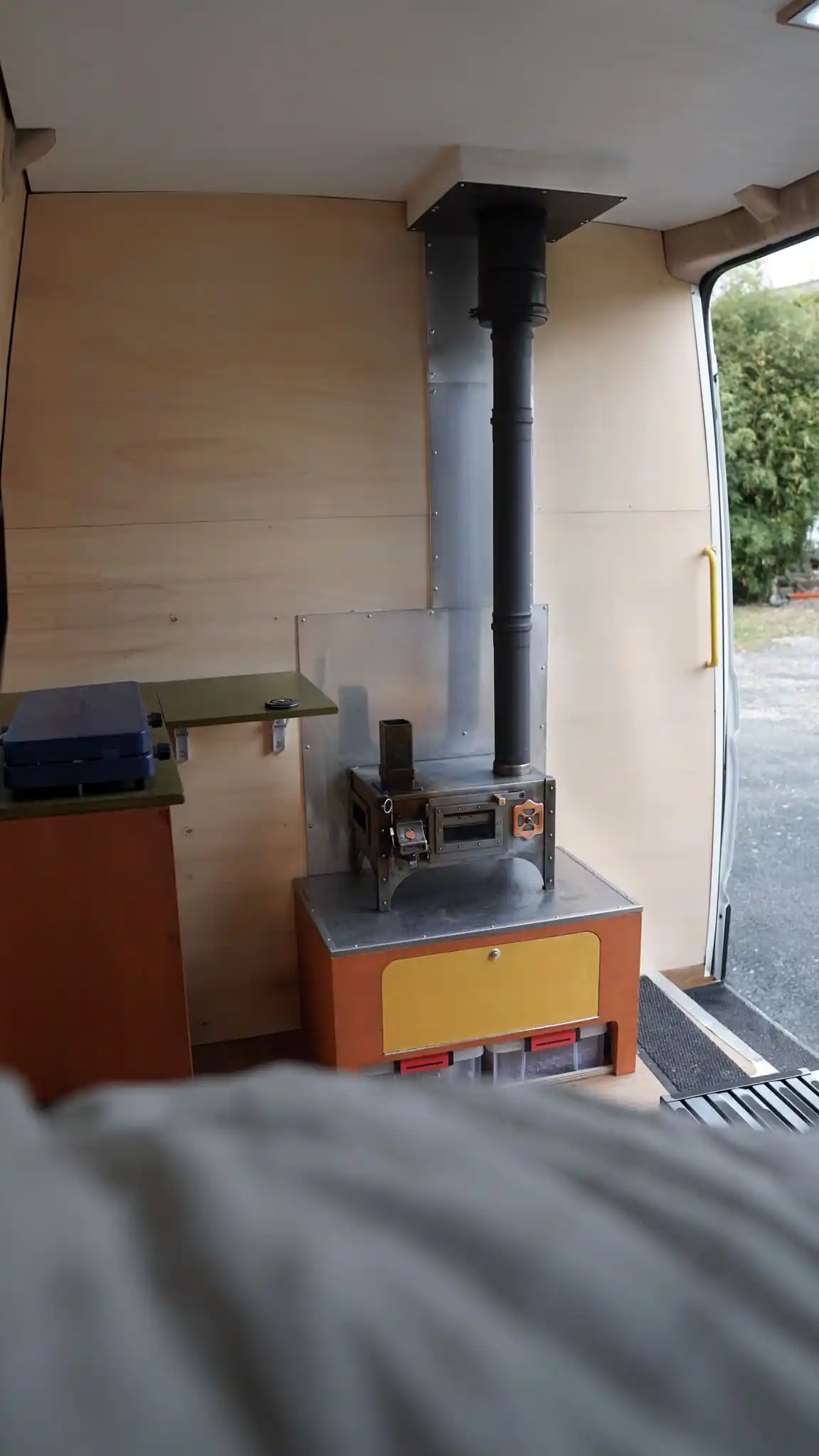 Titoo installé dans un fourgon